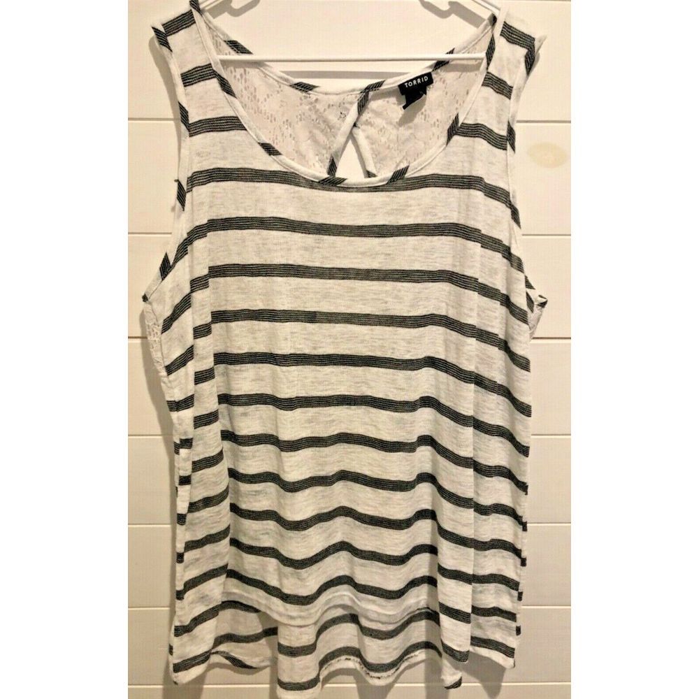 WOMENS TORRID 4XL LIGHTWEIGHT BLACK WHITE STRIPED LACE BACK RACERBACK TANK TOP 4